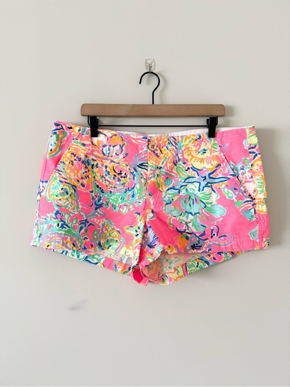 NWT Lilly Pulitzer Kerrie Short in Coral Reef Island Seacret Size 16